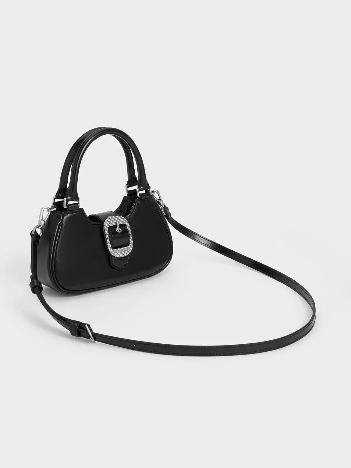 handbag or shoulder bag