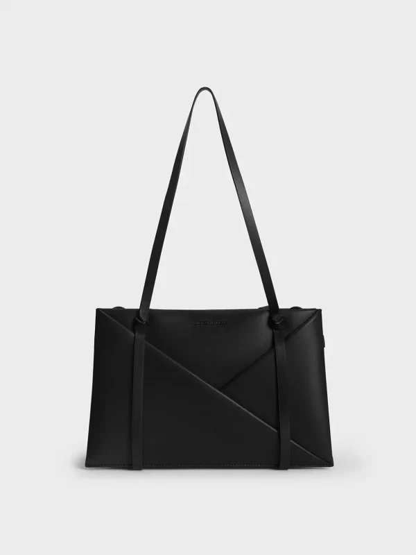 Black handbag or shoulder bag